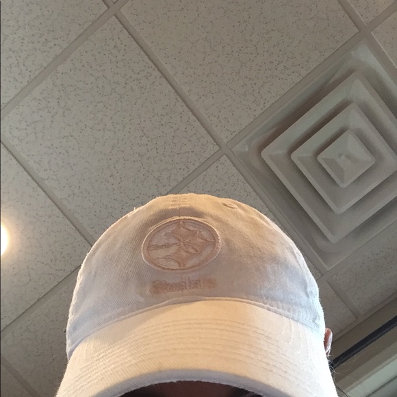 Meet your Posher, Paige - Picture 1 of 1